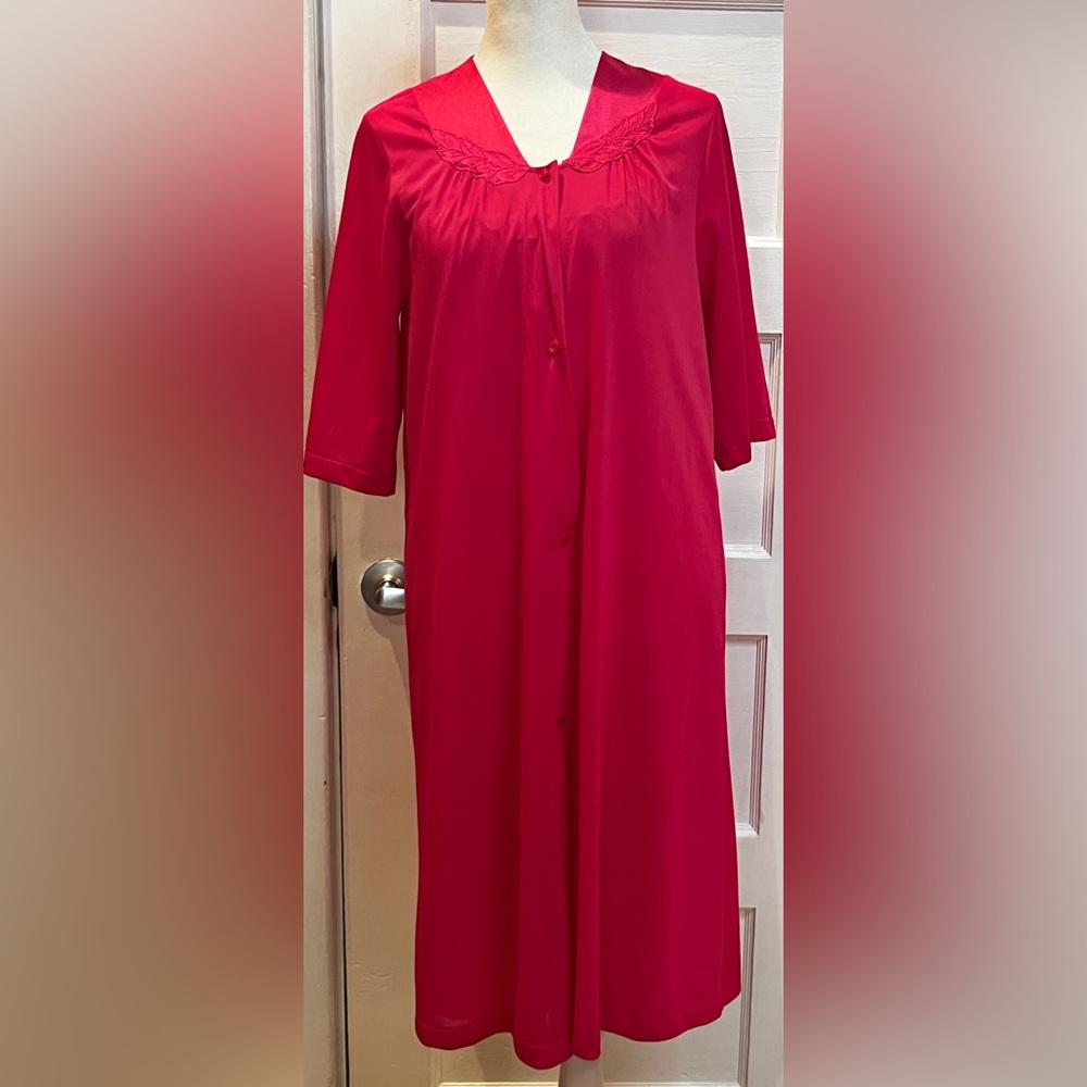 True Vintage 70s 80s Vassarette nightgown and robe set pink peignoir set Size S